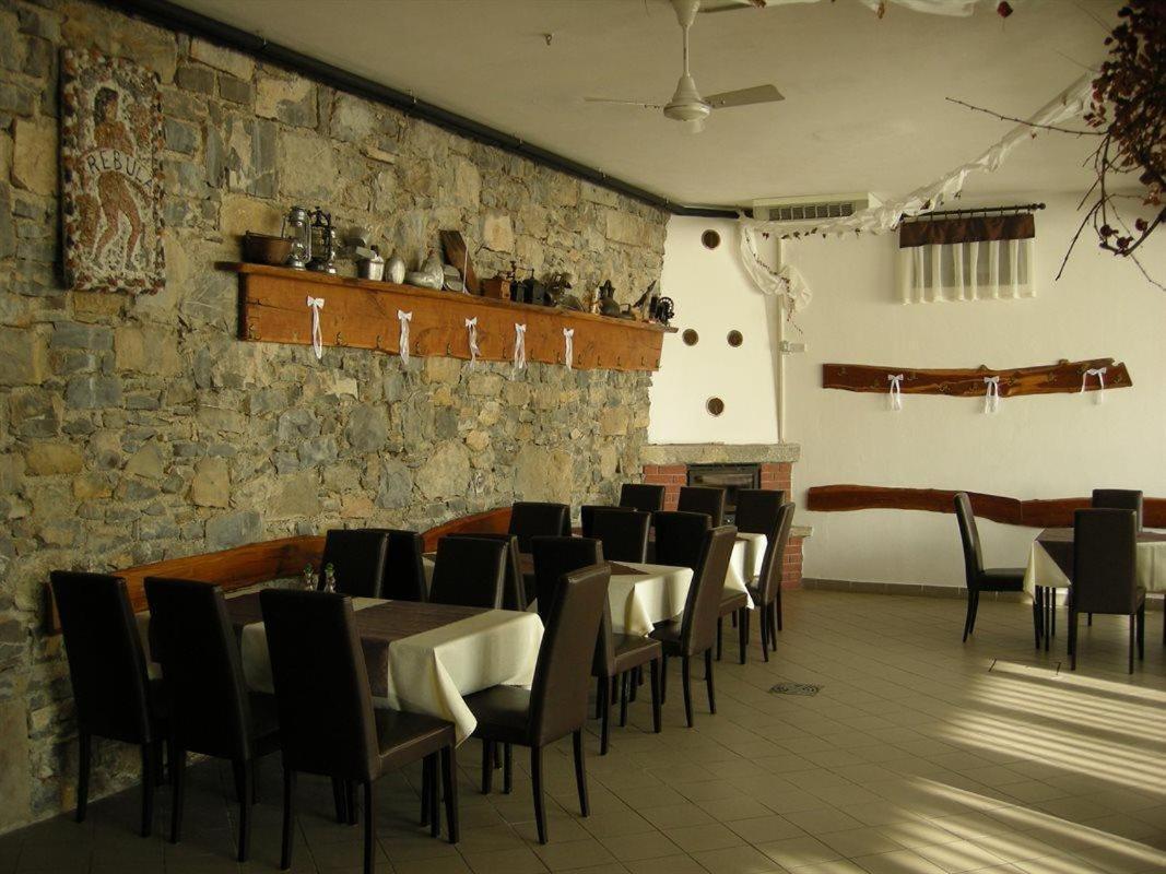 Turisticna Kmetija Birsa Villa Dobravlje Ngoại thất bức ảnh